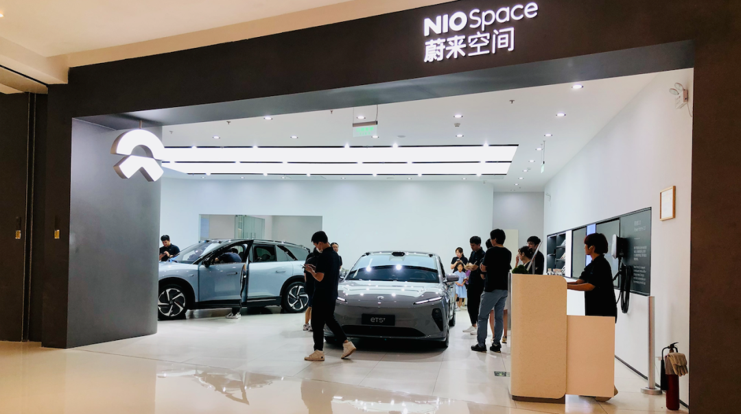 新能源车企扎堆商场“摆摊”,真有成效?