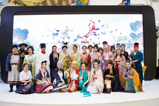 前方高糖!30+购物中心诠释“七夕营销”的多种表达方式