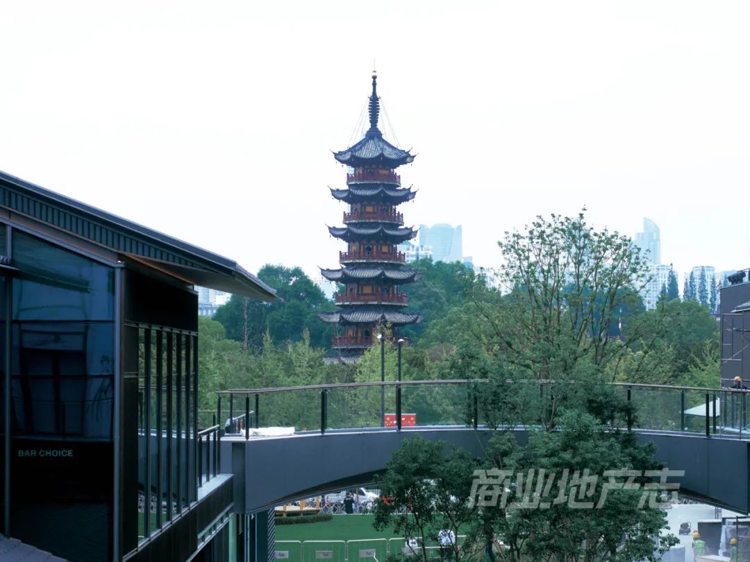 CRR百图斩|在沪上千年古刹旁,升腾起东方潮流新力量