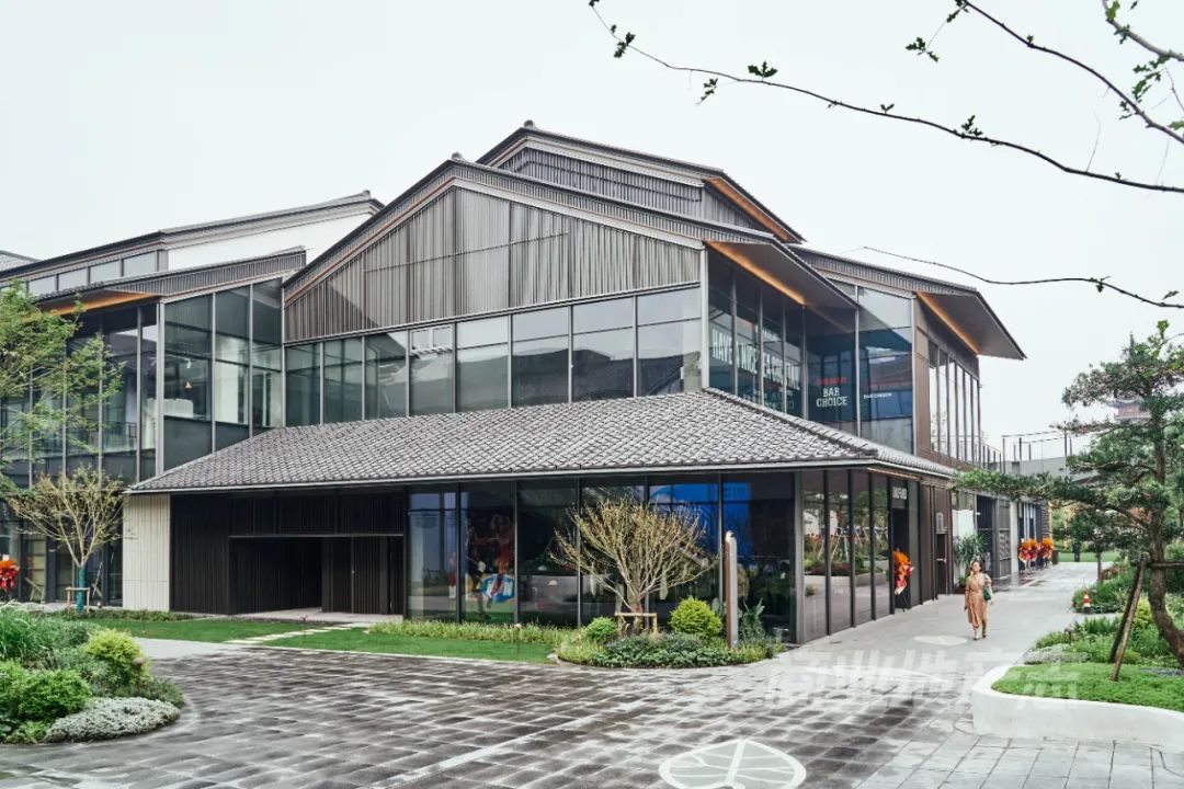 CRR百图斩|在沪上千年古刹旁,升腾起东方潮流新力量