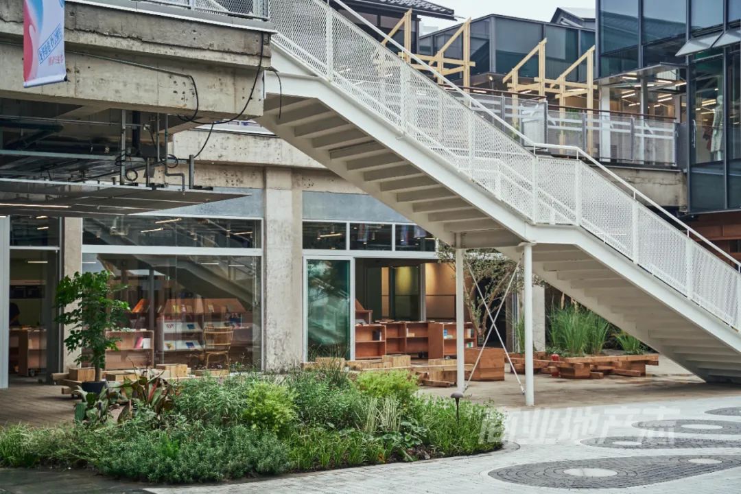 CRR百图斩|在沪上千年古刹旁,升腾起东方潮流新力量