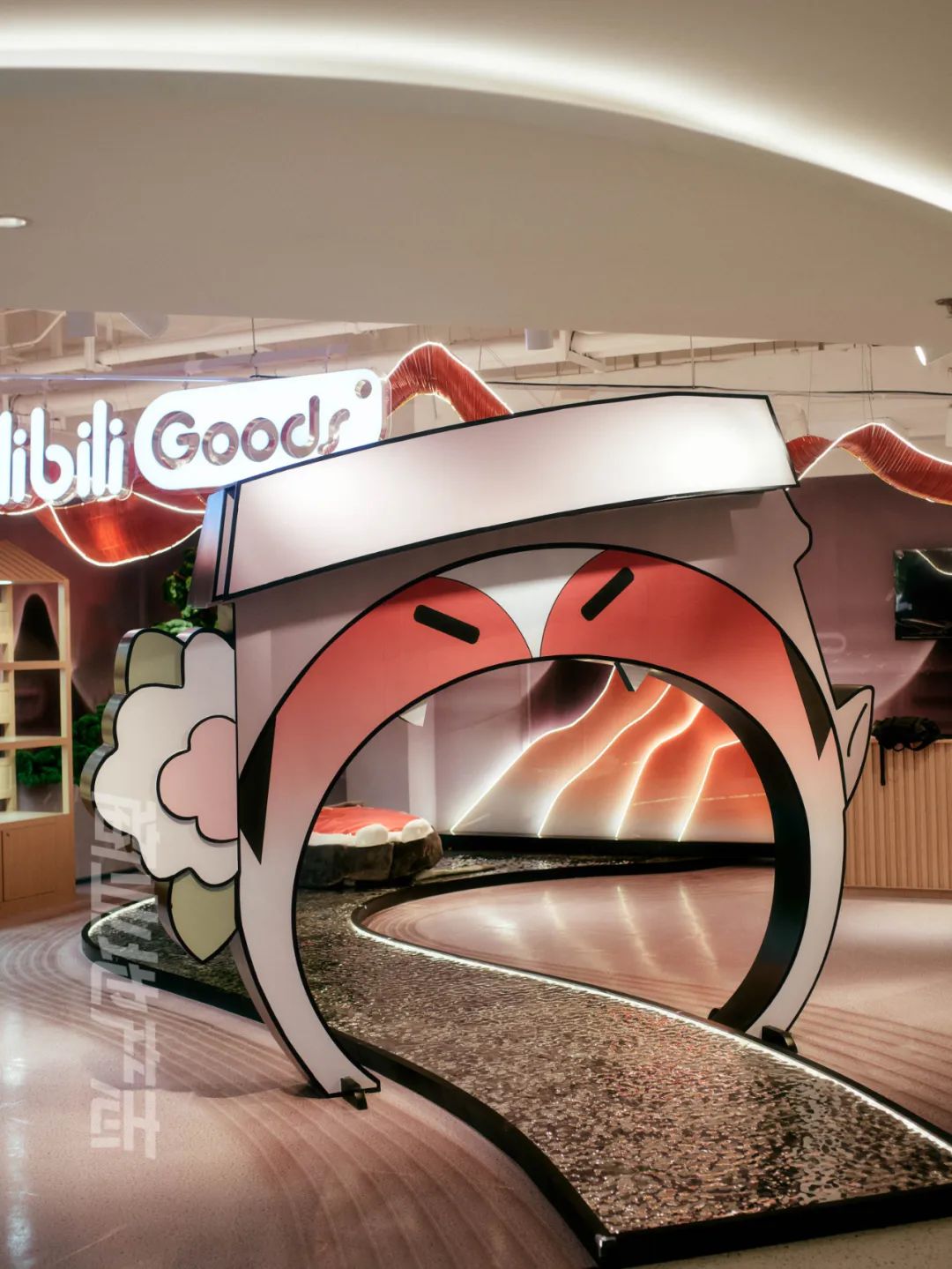 CRR百图斩|在沪上千年古刹旁,升腾起东方潮流新力量