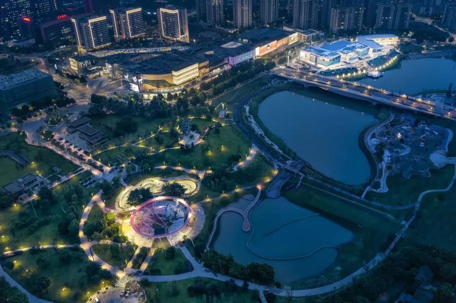 实体商业,如何撩动消费者的心?