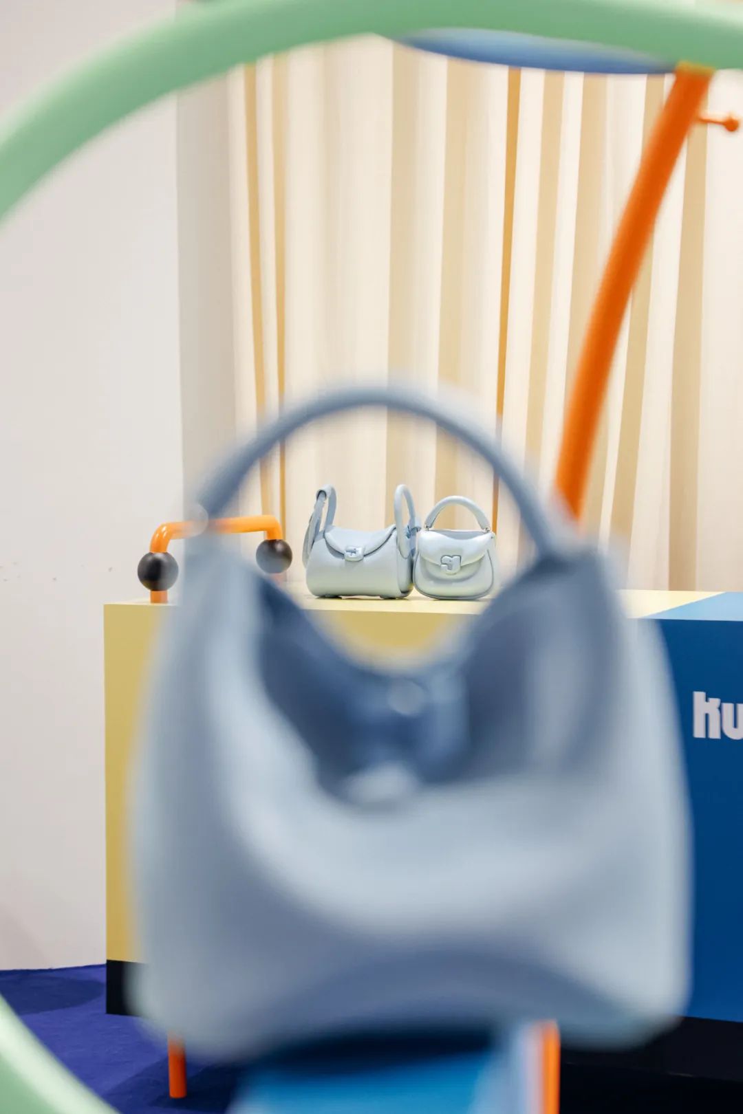 饿了么清明借「食物之名」说出思念;星巴克解锁迪士尼新皮肤 | 甲方乙方