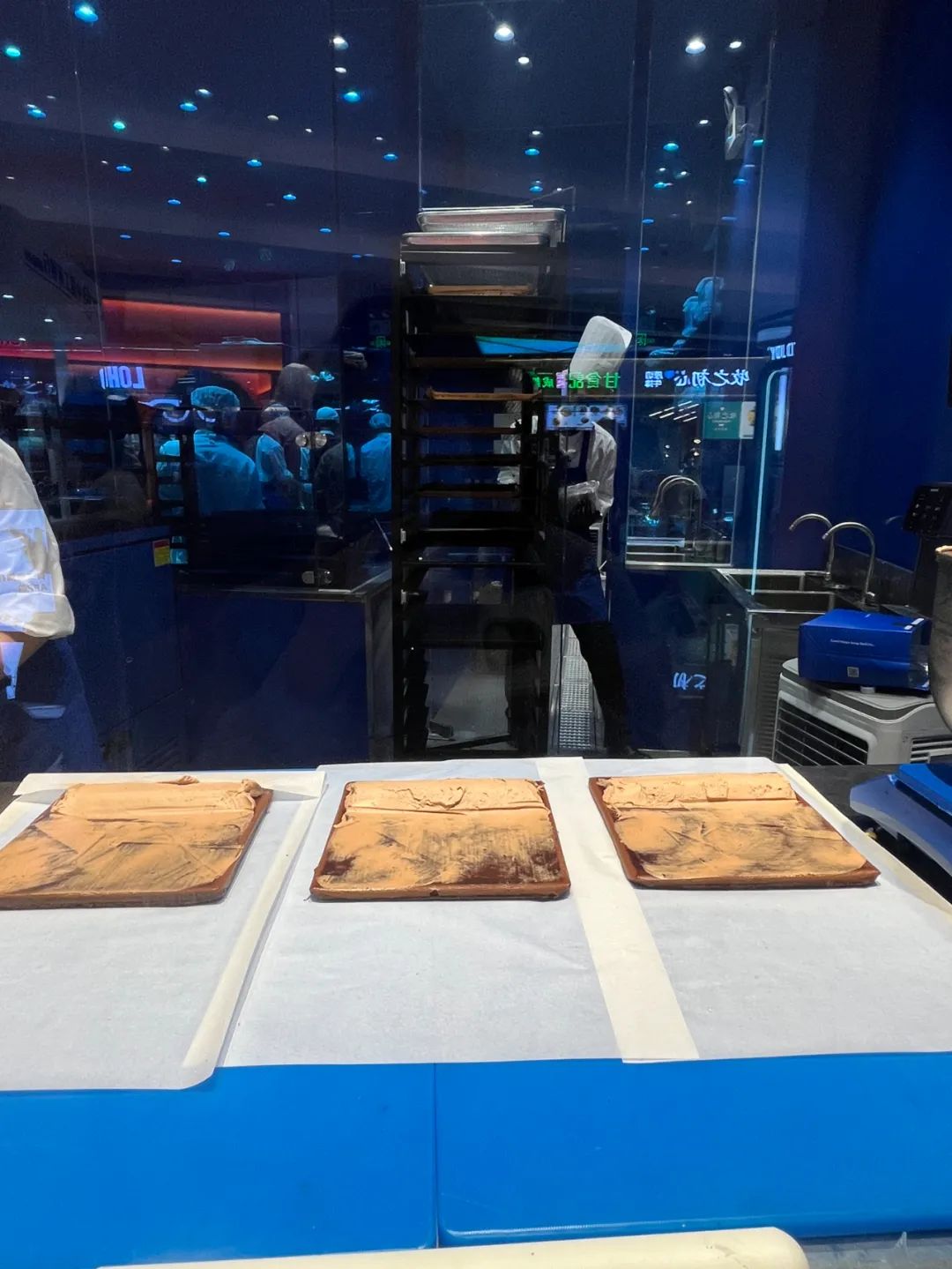 饥饿营销新玩法:排队三次,买3个瑞士卷