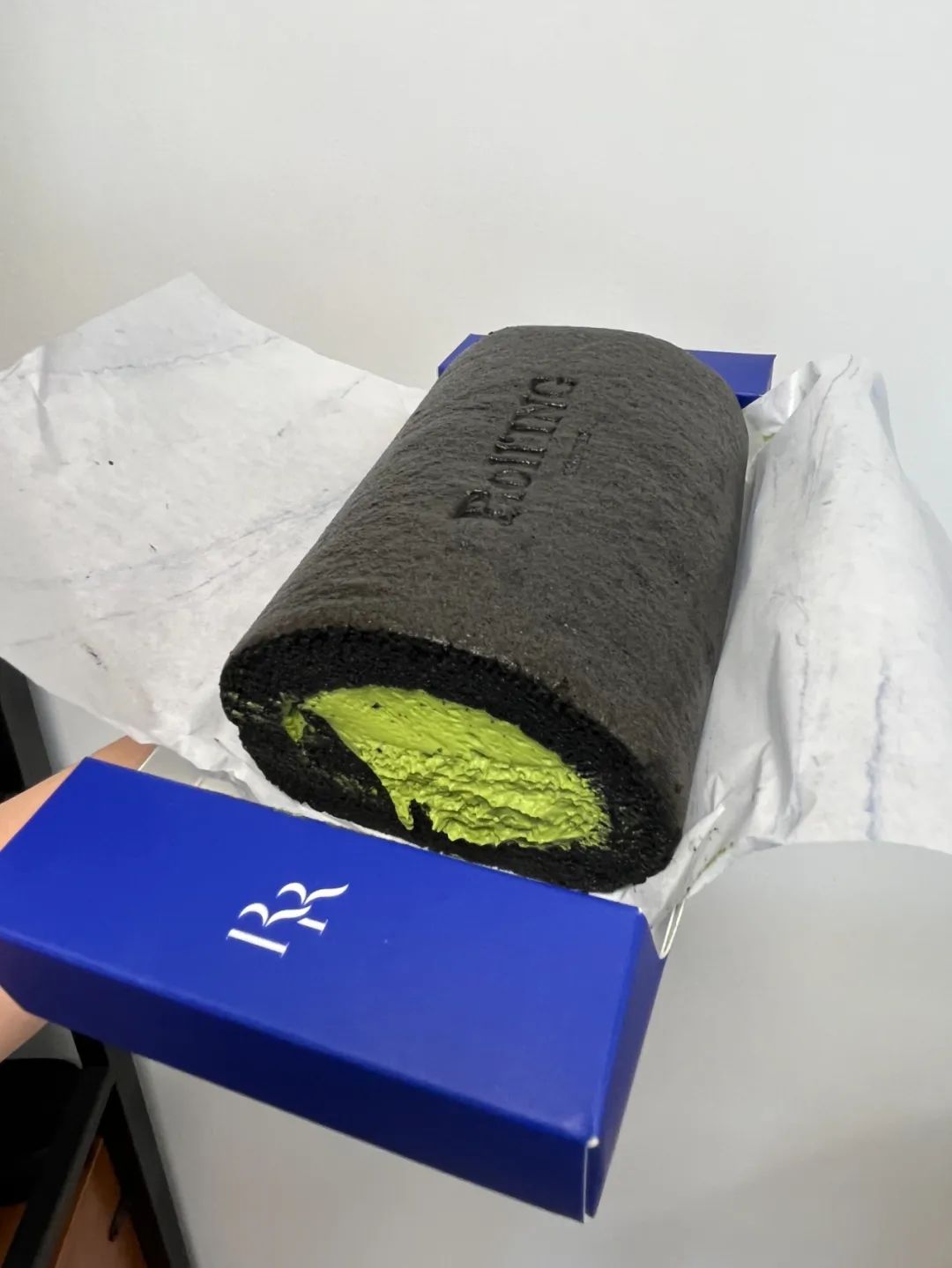 饥饿营销新玩法:排队三次,买3个瑞士卷