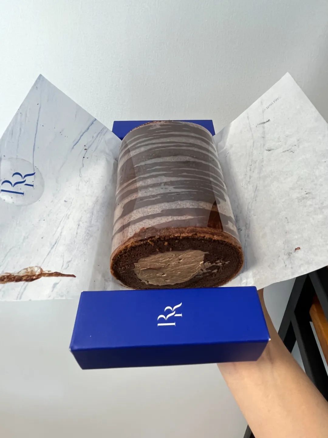 饥饿营销新玩法:排队三次,买3个瑞士卷