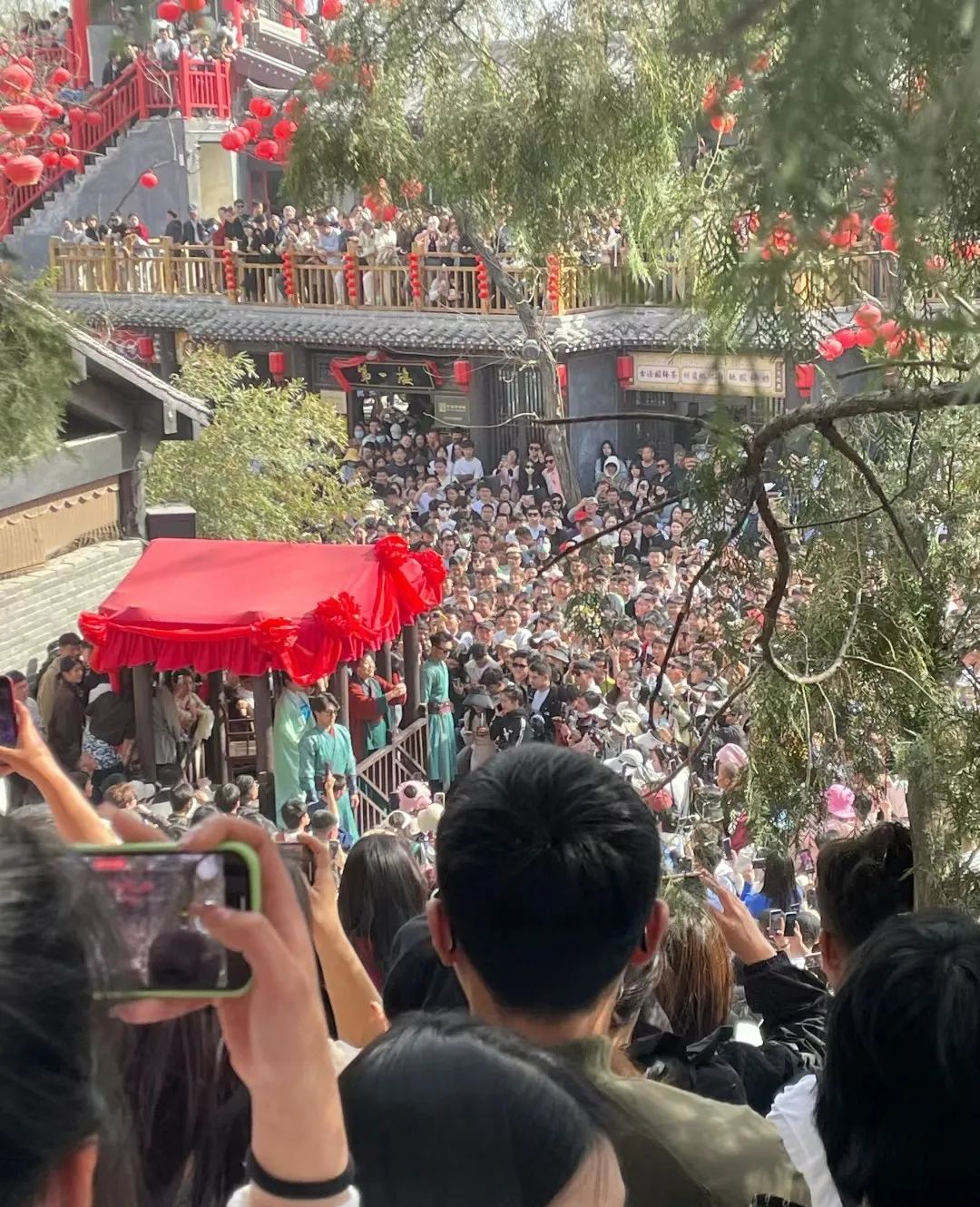 打造文旅“顶流”目的地:揭秘地方文旅如何成为人气焦点!【思营销】