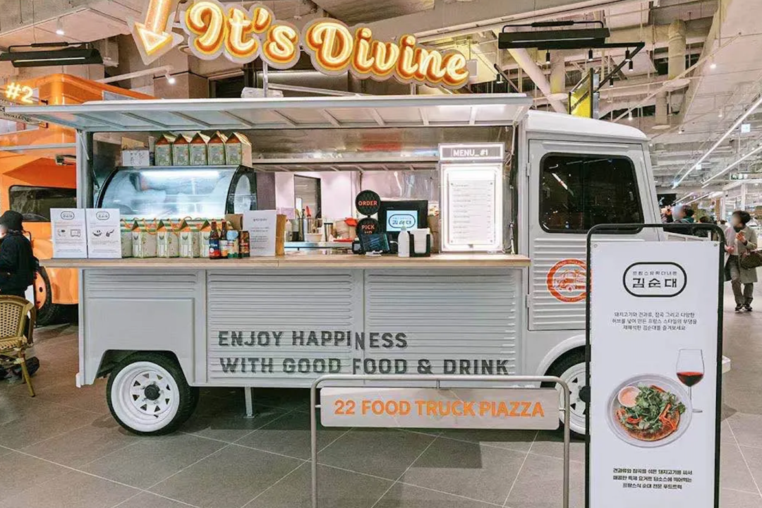 韩国年轻人,为何愿意重回商场?