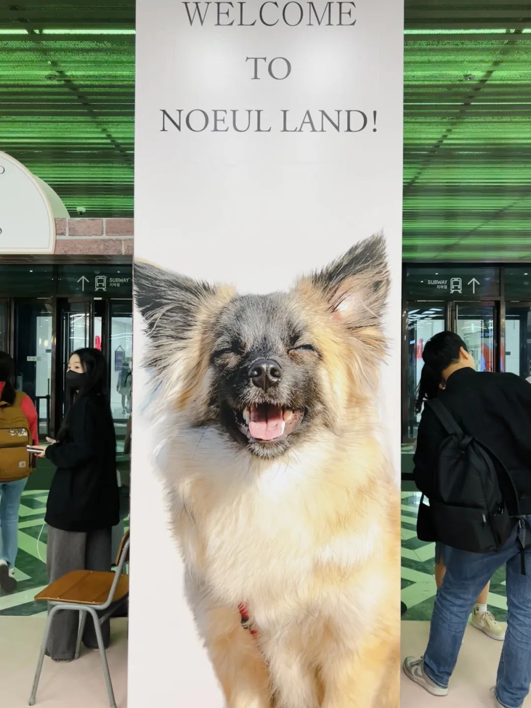 韩国年轻人,为何愿意重回商场?