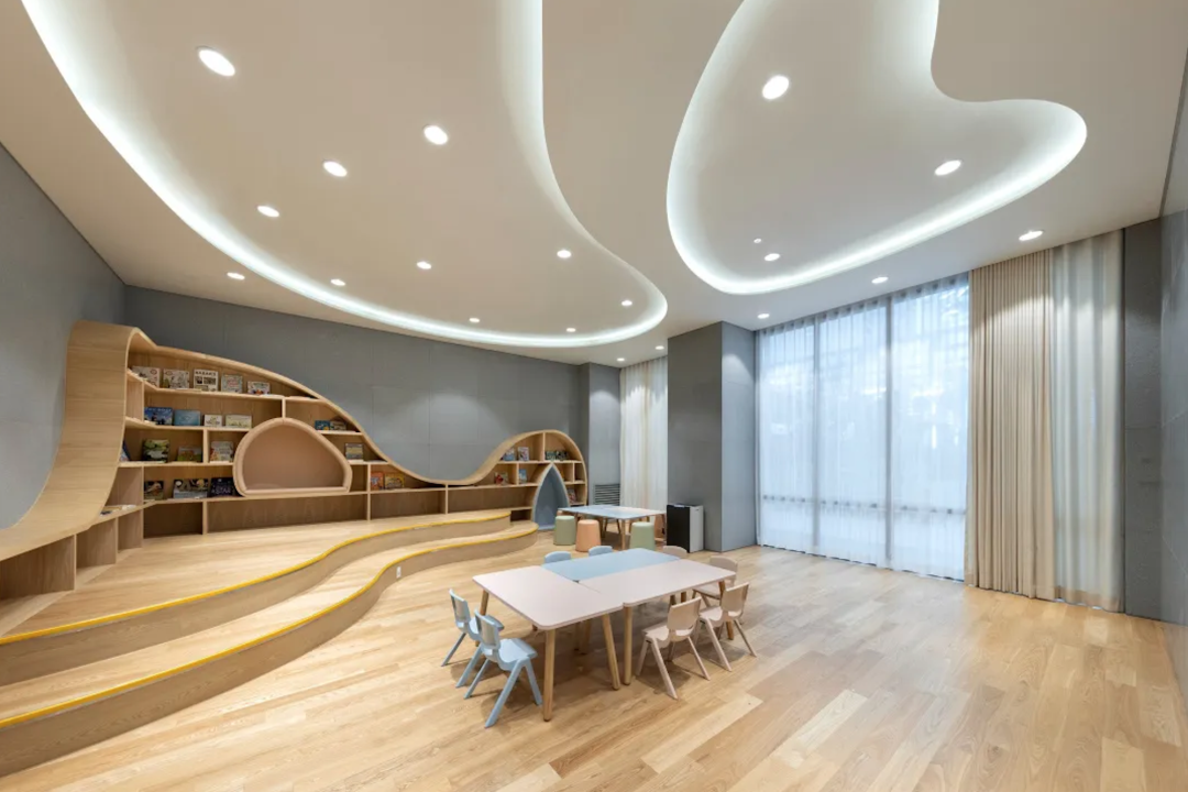 韩国年轻人,为何愿意重回商场?