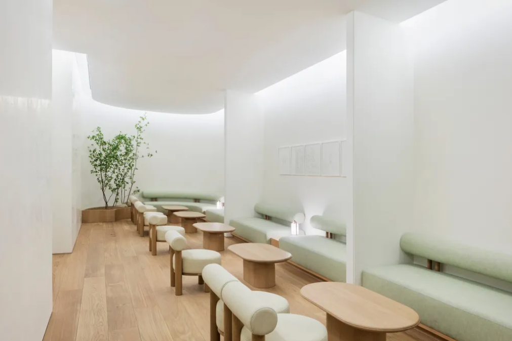 韩国年轻人,为何愿意重回商场?