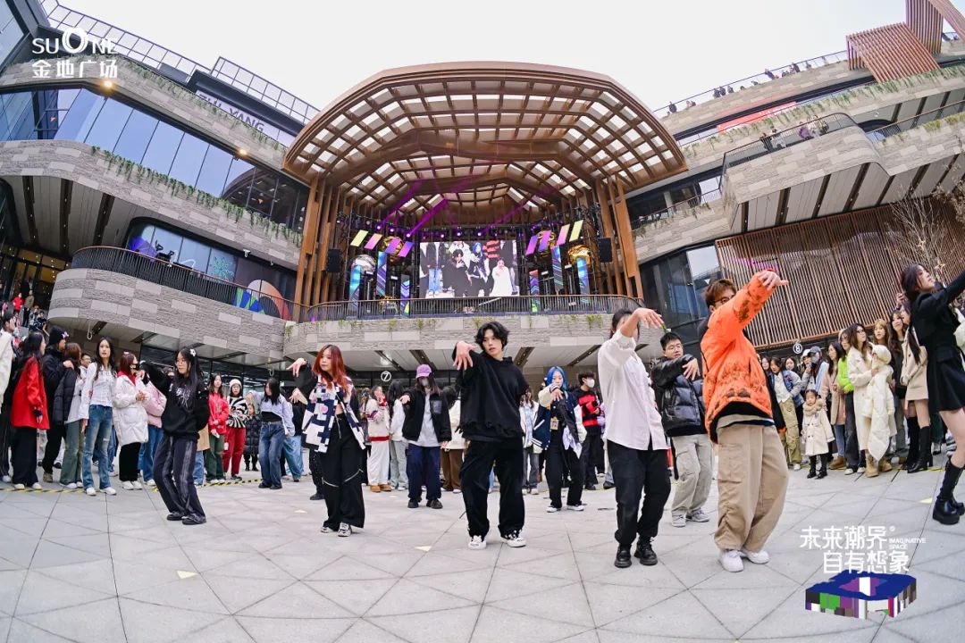 二次元商业持续出圈, 商场如何正确“吃谷”?