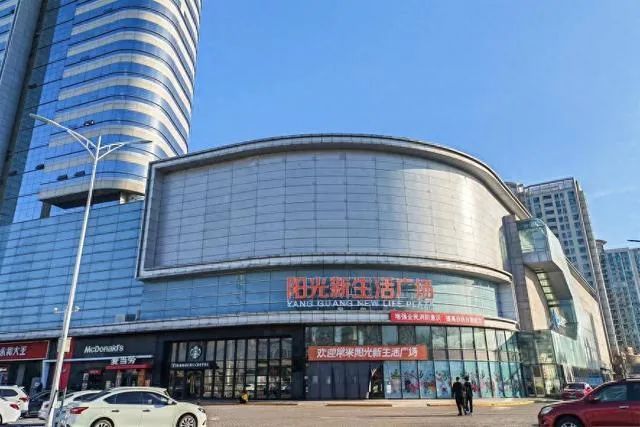 快讯 | 西安荟聚开业;重庆首座万达广场开业15年后迎来焕新;龙湖成都东安天街开业;理想全线产品降价;安踏0碳使命店开业