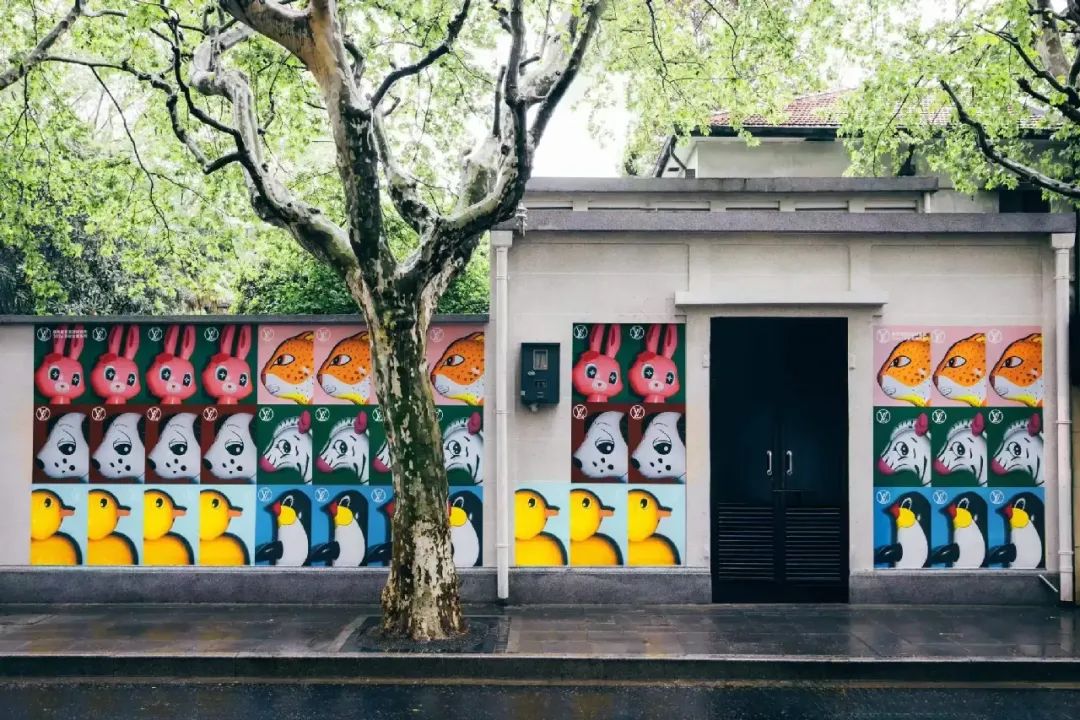 LV的“三块广告牌”