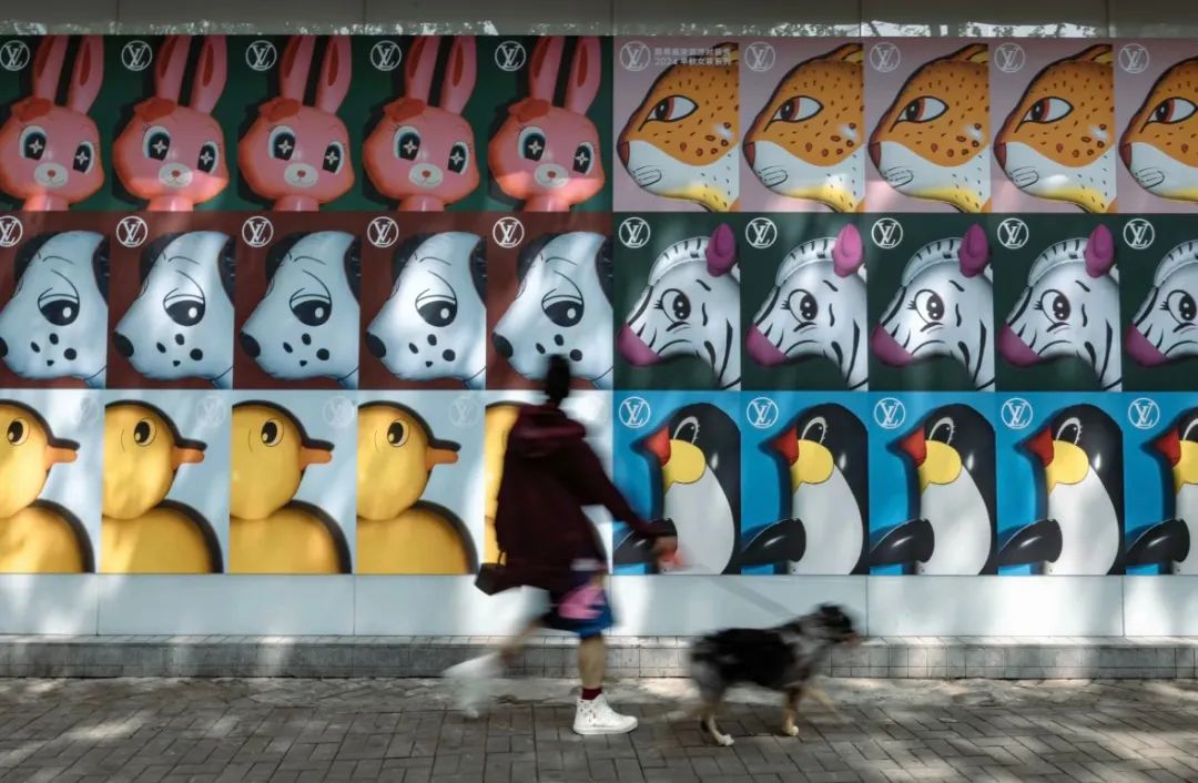 LV的“三块广告牌”