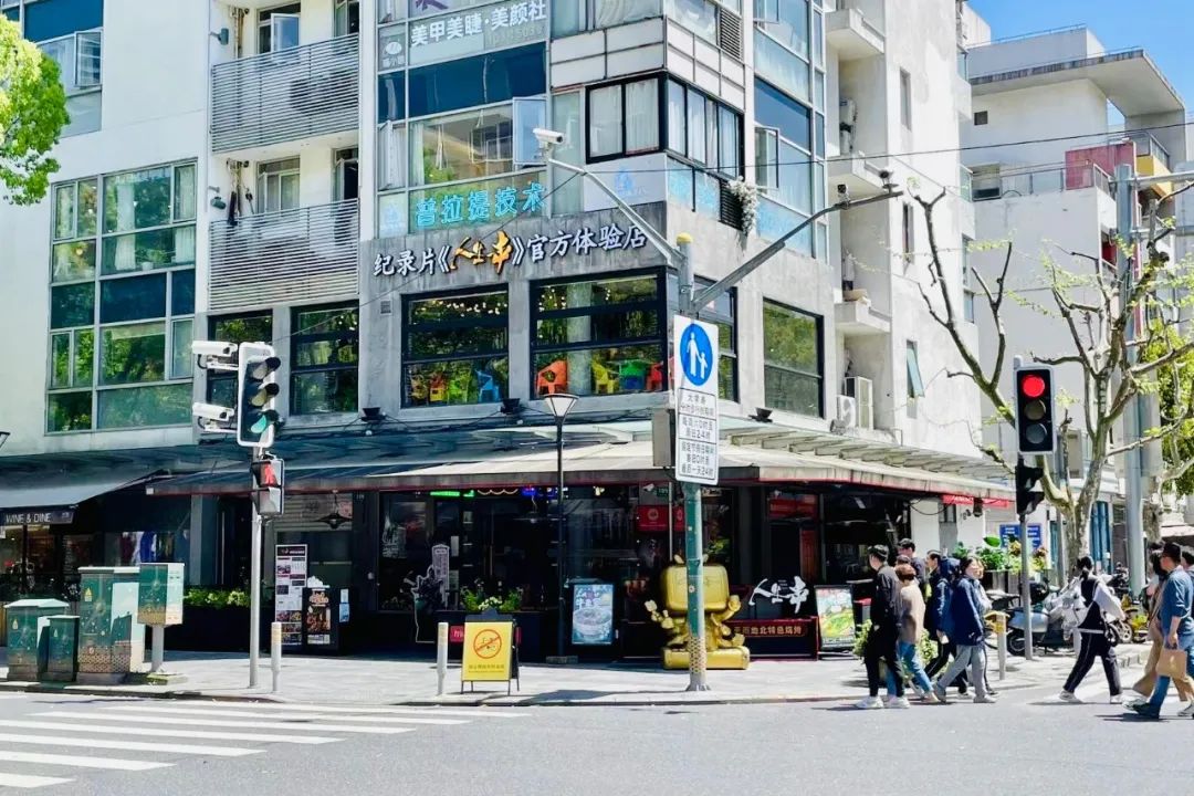 家门口的马路可以做出调性吗?Discus Mart、NEIWAI ACTIVE等入驻大学路 | iziRetail热点