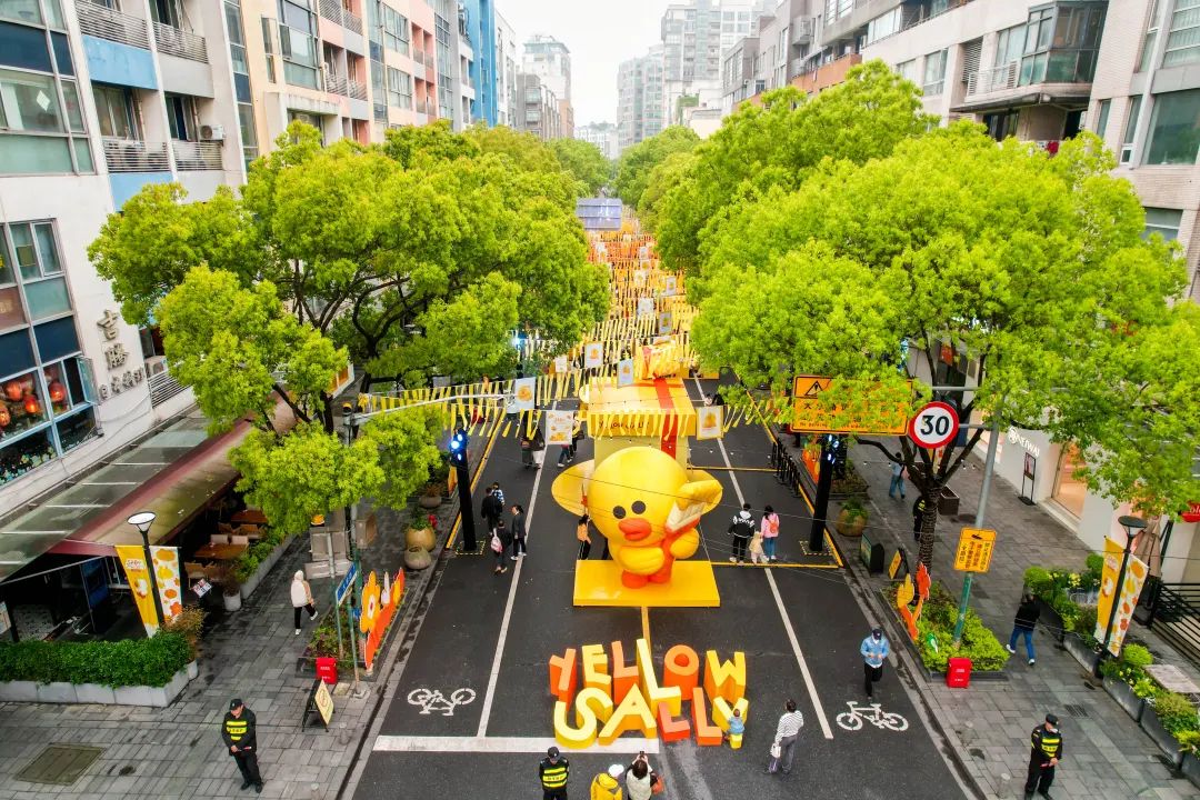 家门口的马路可以做出调性吗?Discus Mart、NEIWAI ACTIVE等入驻大学路 | iziRetail热点