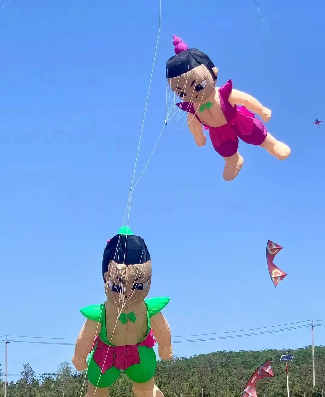 蜡笔小新引争议,“领导的饼”满天飞……潍坊风筝节火出圈!