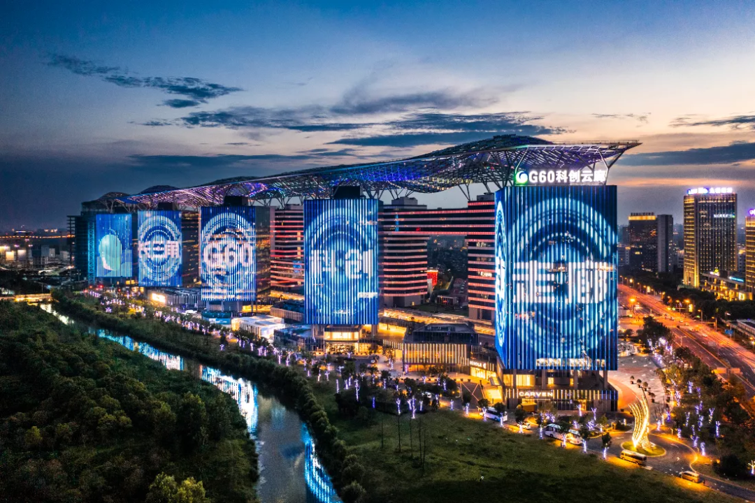 龙湖商业，靠什么成为龙湖的业绩“稳压器”？