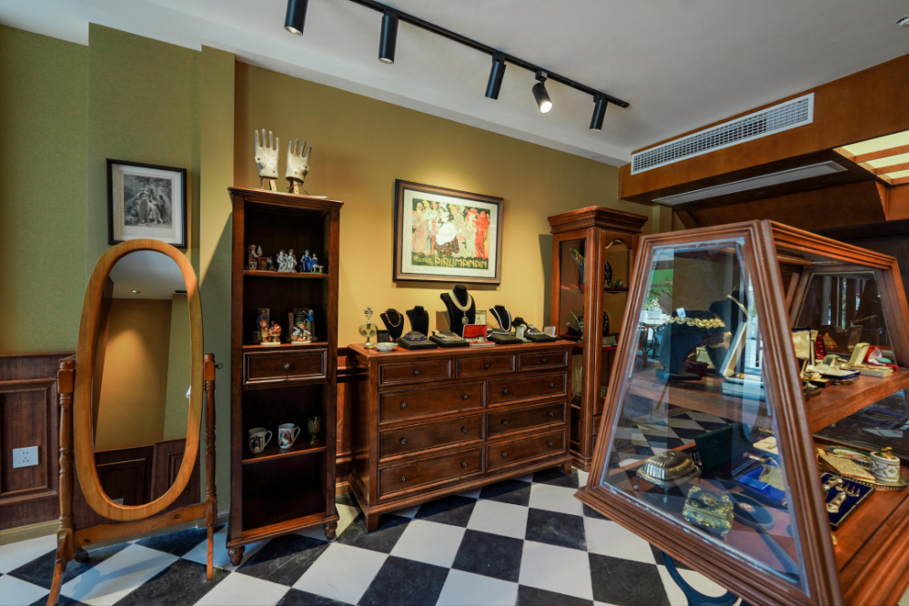 主理人品牌，“非标”商场标配？