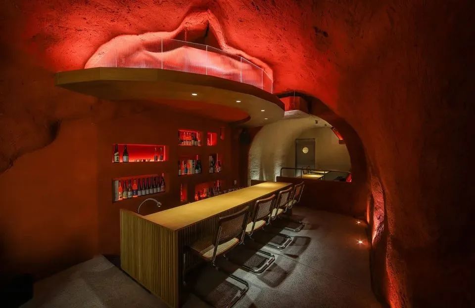 重庆解放碑，进击的“非标商圈”