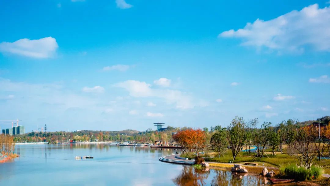 东进成渝中心地带，成都又一座新的湖畔公园商业即将开场