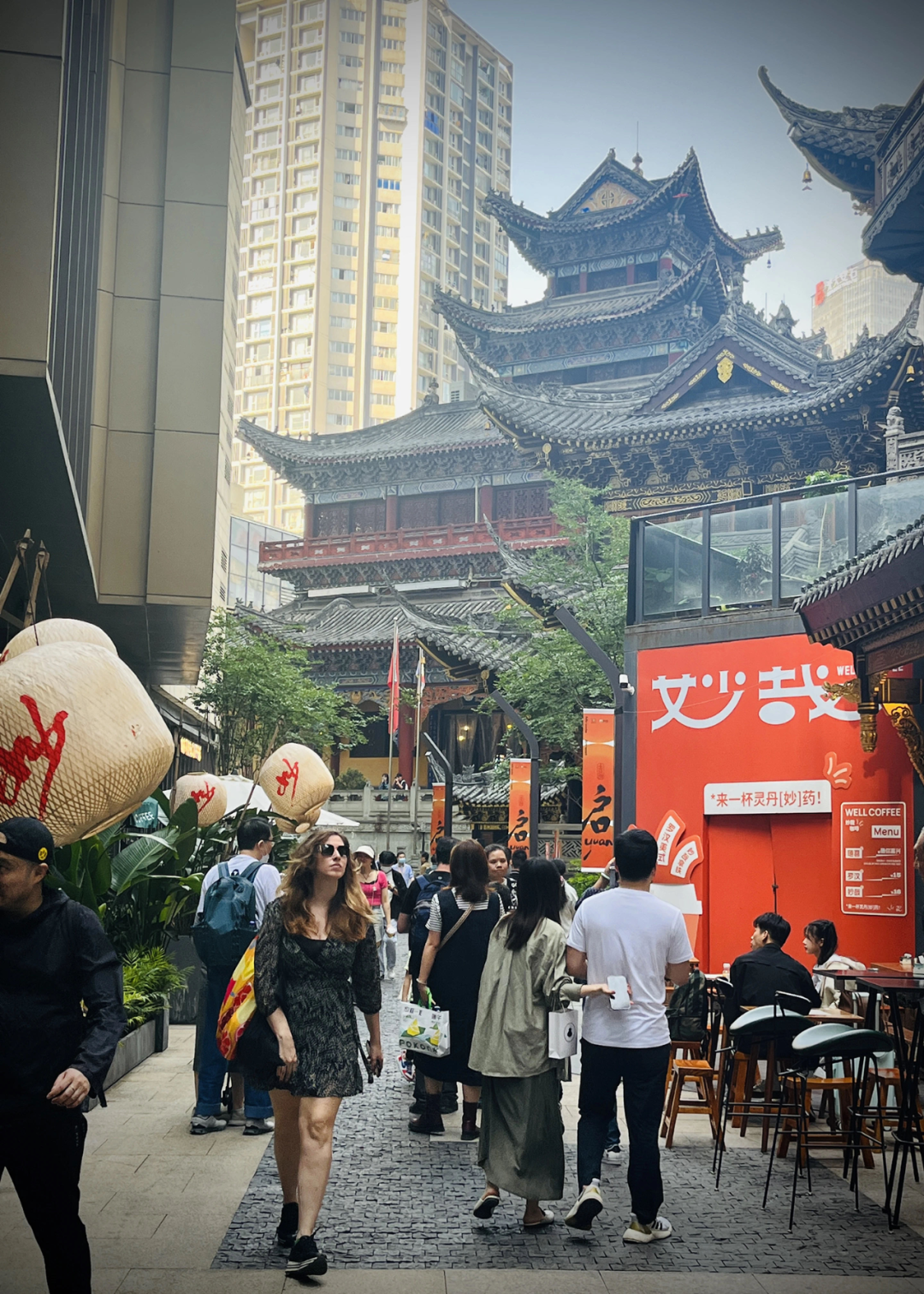 重庆解放碑，进击的“非标商圈”