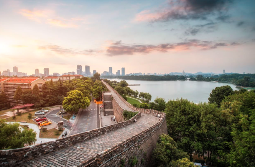 南京华贸中心诠释南京商业生命力，情绪价值在此表达 | iziRetail热点