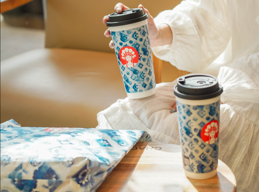 国风茶赛道变天：茶颜悦色丢了第一，怪不得霸王茶姬