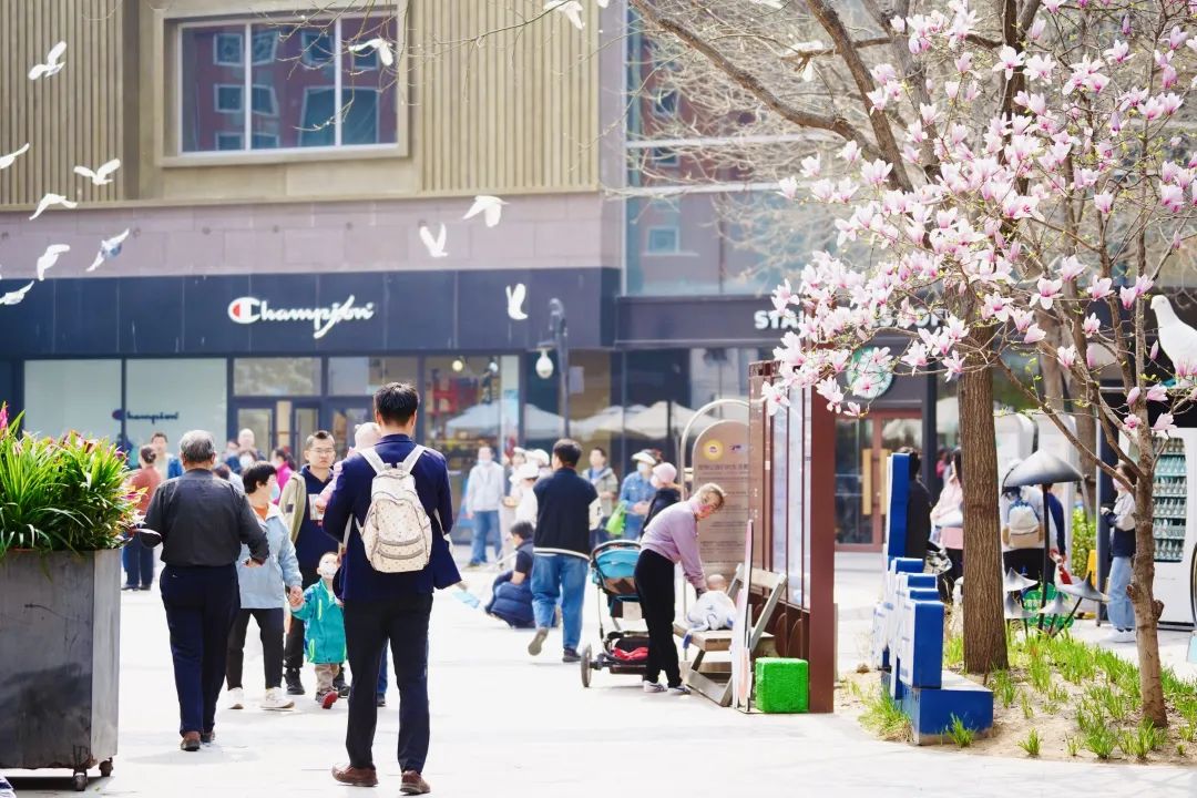 看中粮·祥云小镇如何为生活街区注入商业生长力 | iziRetail热点