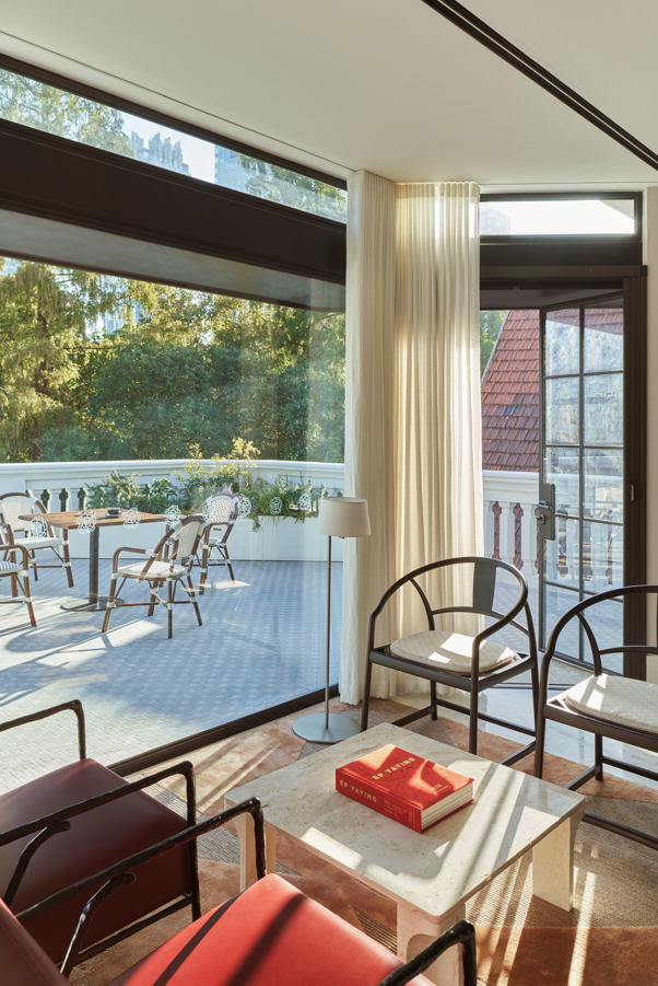 实探上海新乐路一栋百年洋房，重新认识这个中国时尚品牌｜iziRetail热点