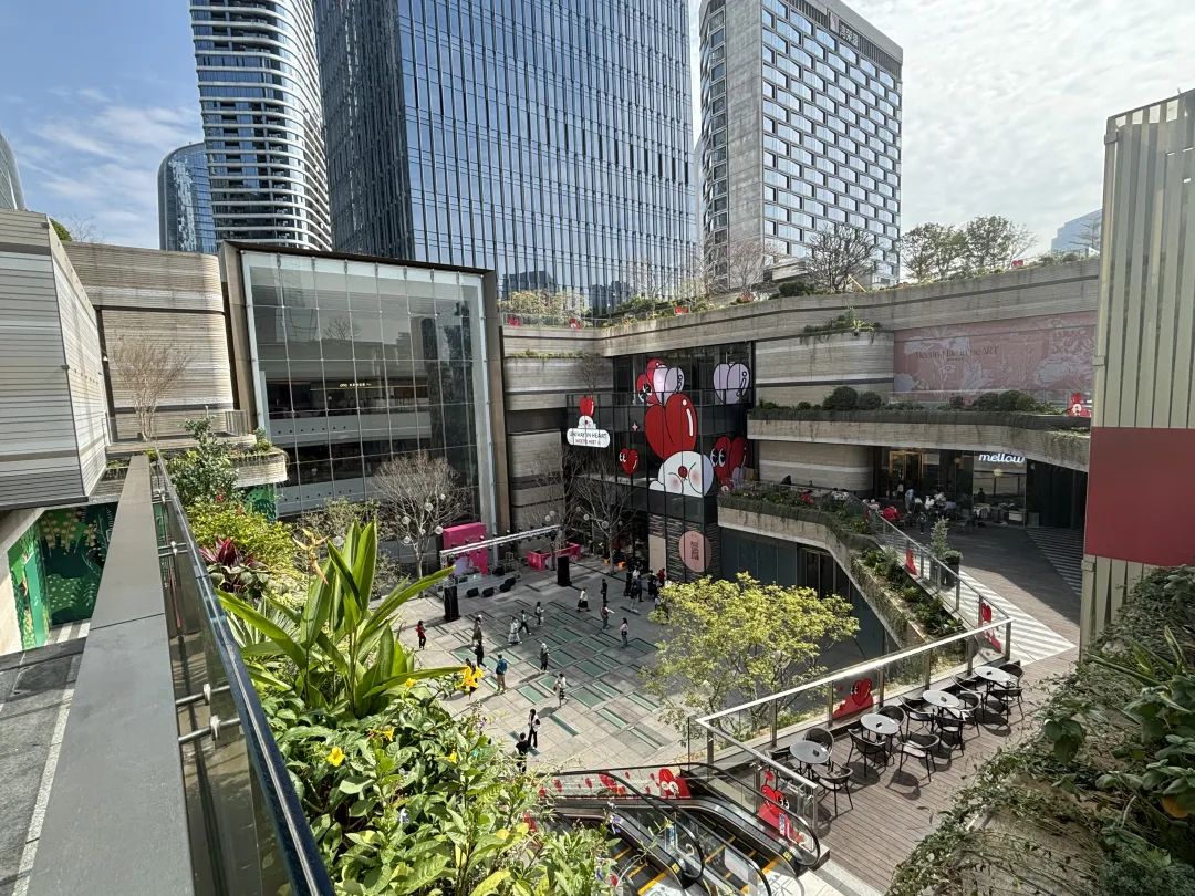 深圳前海壹方汇1月11日惊喜亮相，打造“城市中心公园MALL”| iziRetail热点