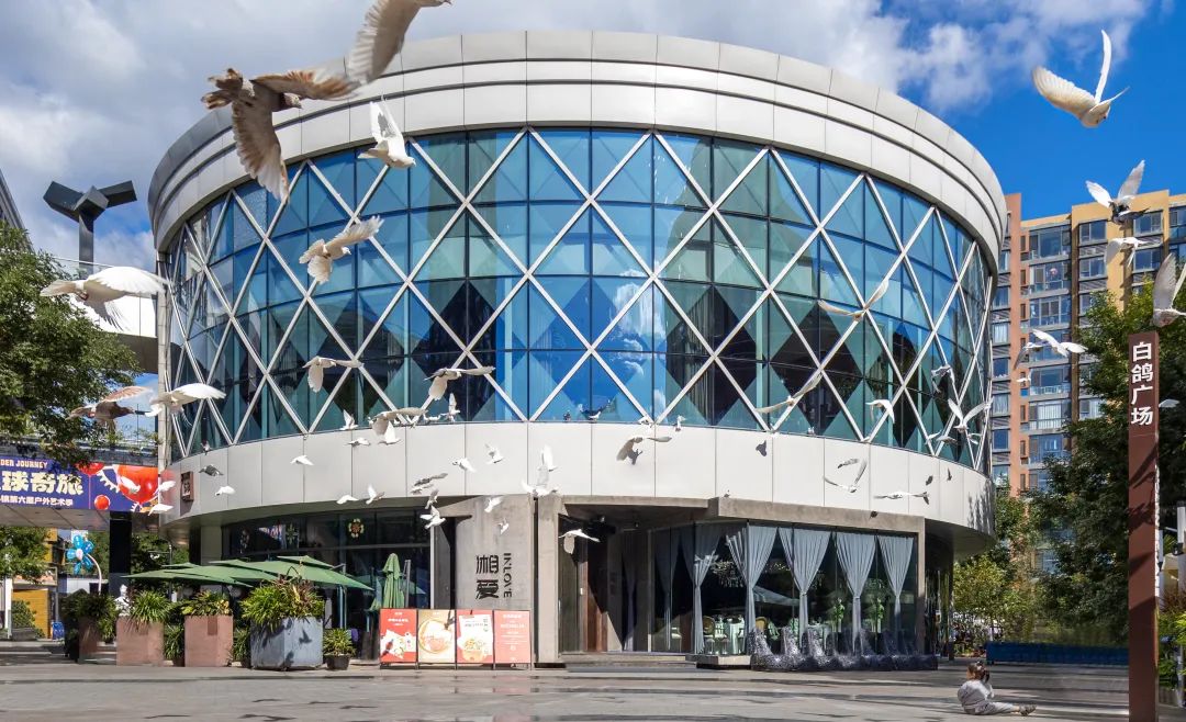 看中粮·祥云小镇如何为生活街区注入商业生长力 | iziRetail热点