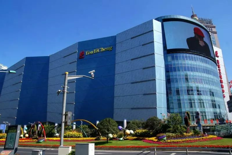 启幕的消费REITs，涨息的CMBS……2023商业地产资产证券化回顾