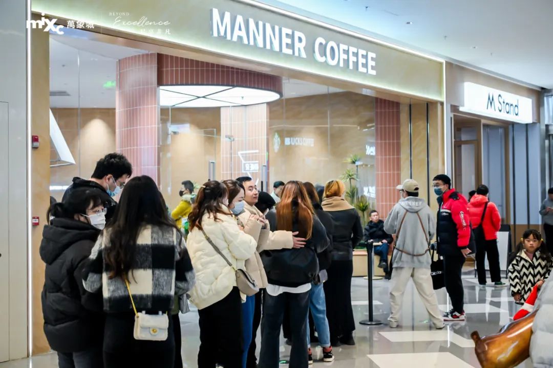 华润万象生活首家高化自营店开出，春城从此万象