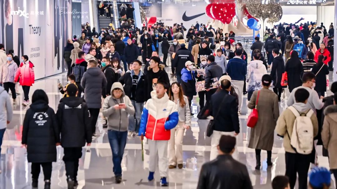 华润万象生活首家高化自营店开出，春城从此万象