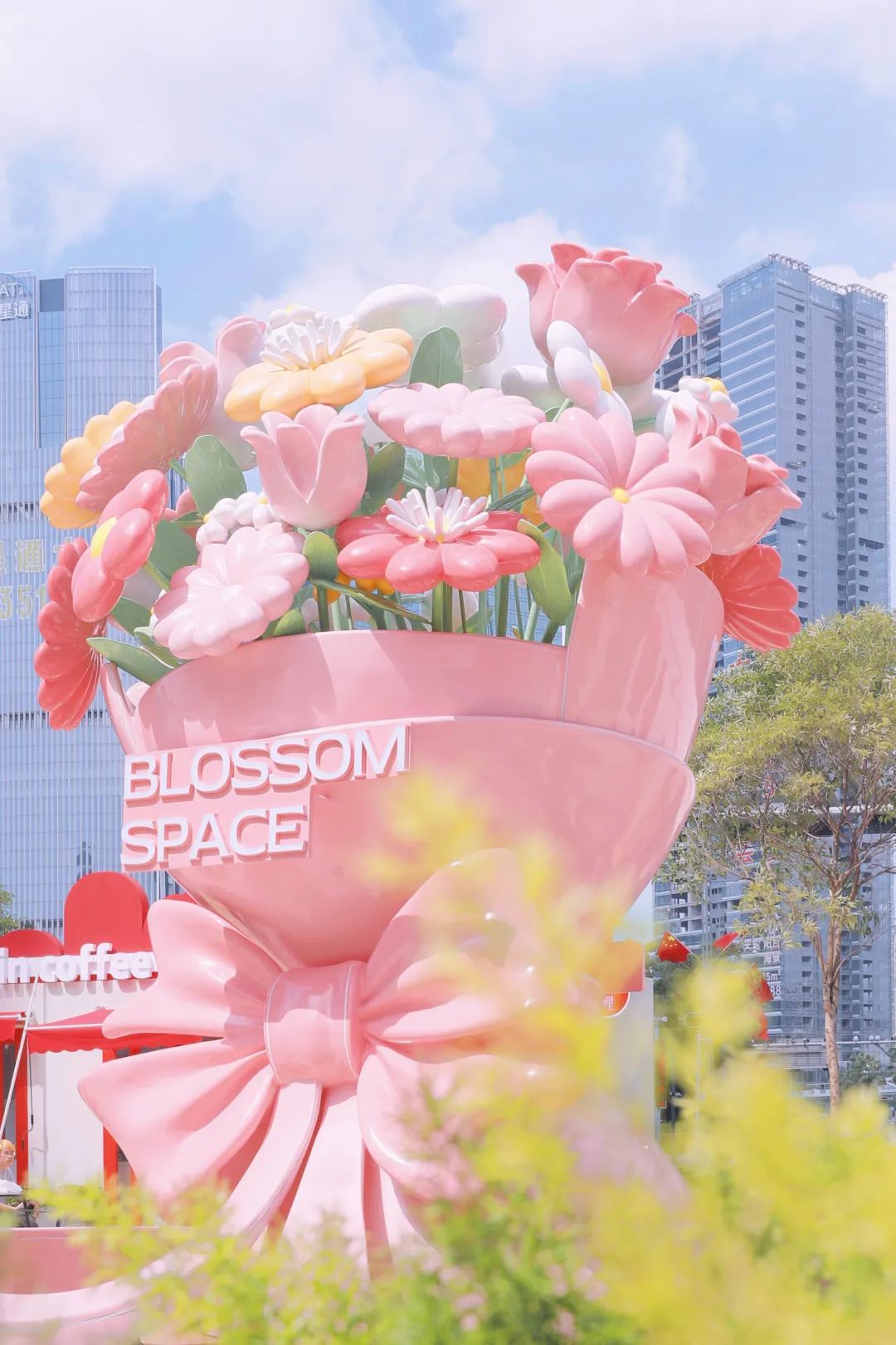 深圳前海壹方城：2023年业绩超75亿元，打造都市美好发生地 | iziRetail热点