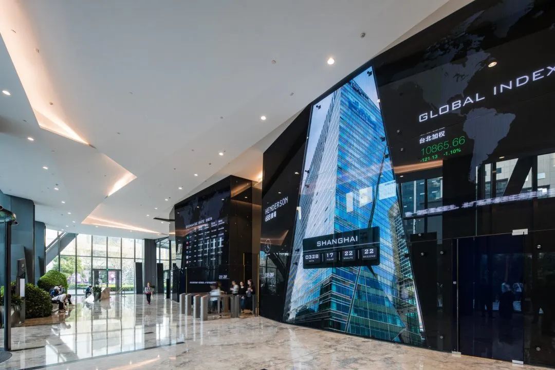 龙年新春, 发现商业中的"可呼吸绿洲"