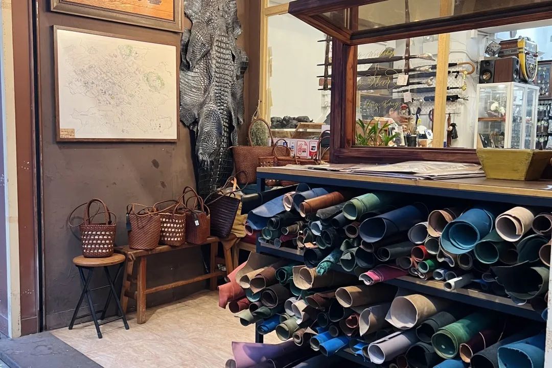 赴港游客，开始打卡“贫民窟”了