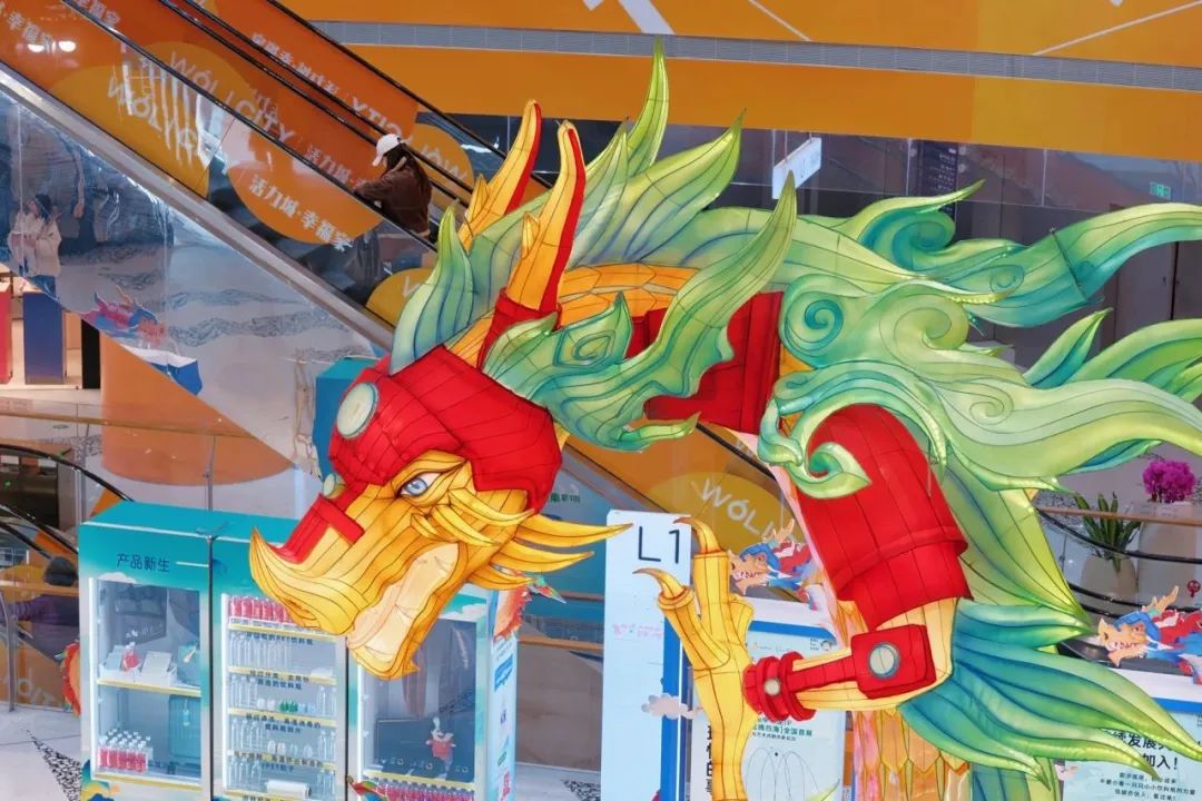 龙年新春, 发现商业中的"可呼吸绿洲"