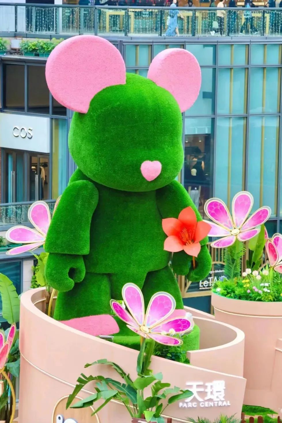 3月, 关上灯, 点亮商业中的可持续希望