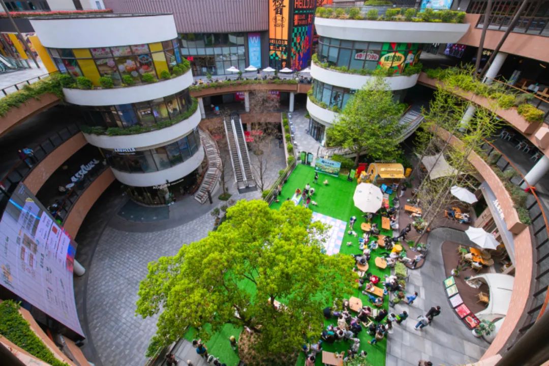 又改造又调整，瑞虹天地月亮湾大概想“重开”一次