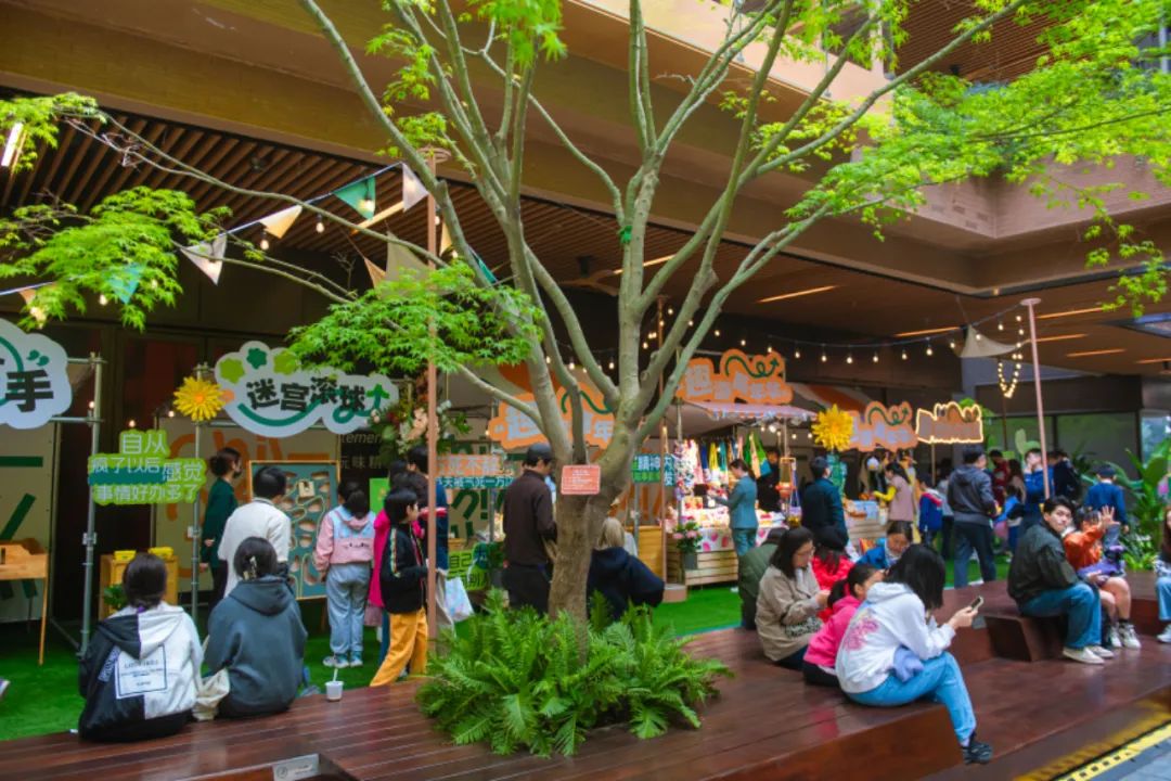 又改造又调整，瑞虹天地月亮湾大概想“重开”一次