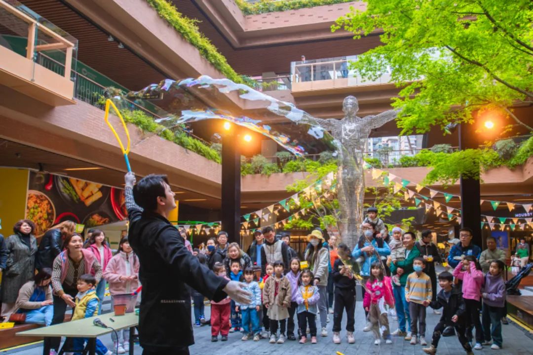 又改造又调整，瑞虹天地月亮湾大概想“重开”一次