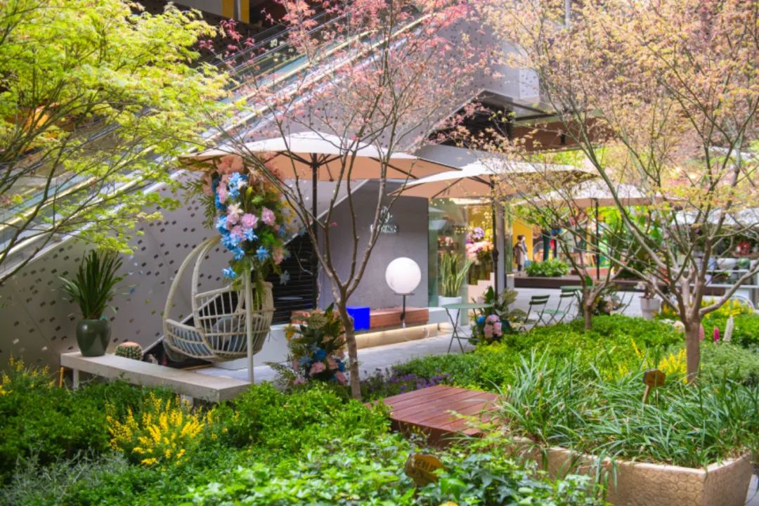 又改造又调整，瑞虹天地月亮湾大概想“重开”一次