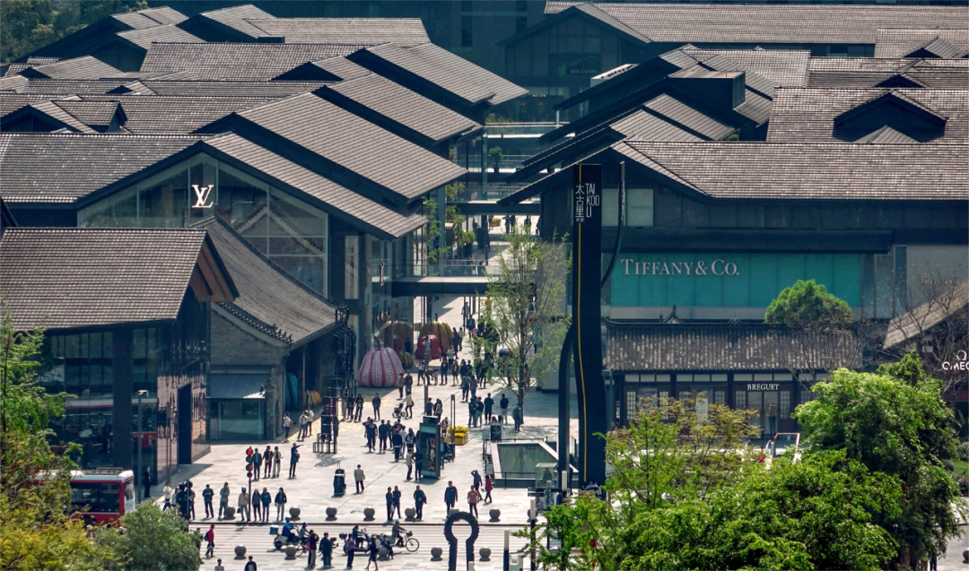 商业到底在卷什么？