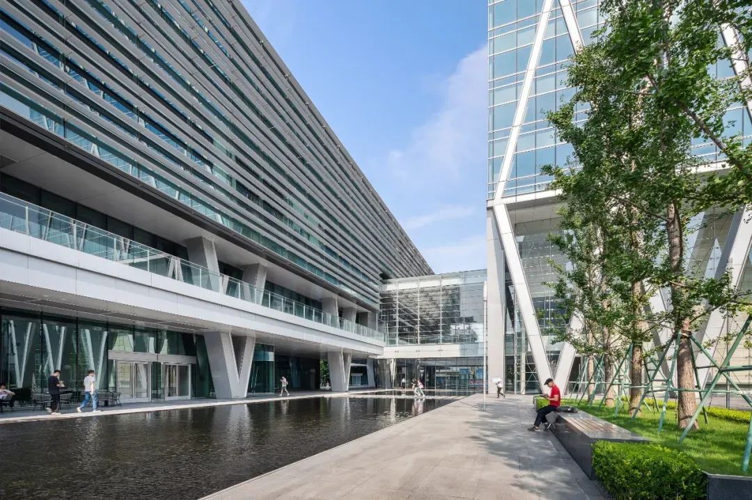 不到3万方却被米其林们「重仓」的商办商业，小而美也有大能量