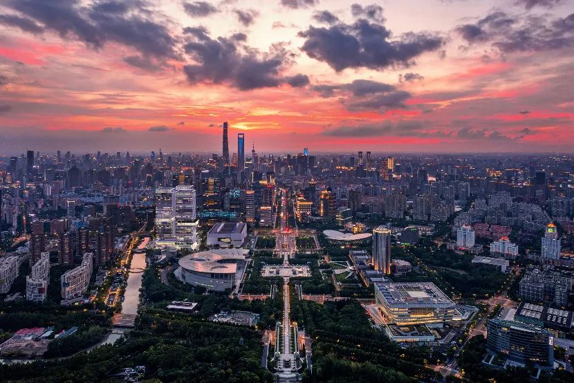 老商场改造，成了上海商业的“大戏”