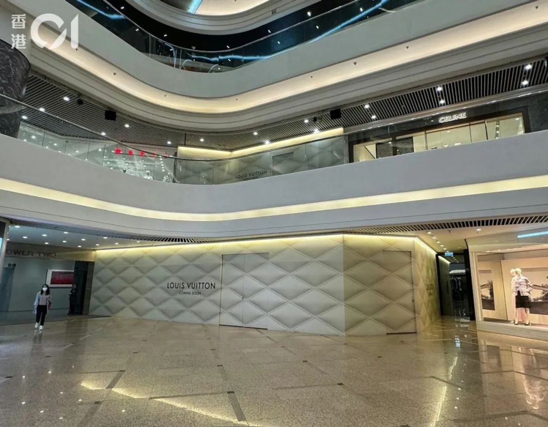 1300平双层大店！LV抄底香港时代广场？
